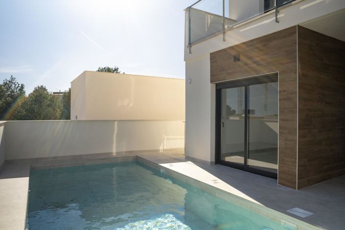 Image No.9-3 Bed Villa for sale