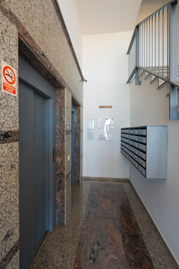 Image No.23-5 Bed Apartment for sale