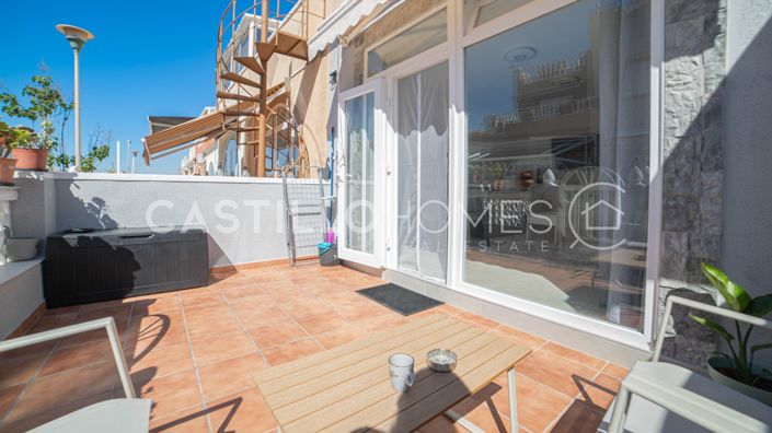 Image No.2-1 Bed Townhouse for sale