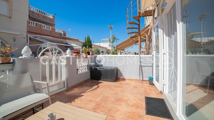 Image No.3-1 Bed Townhouse for sale