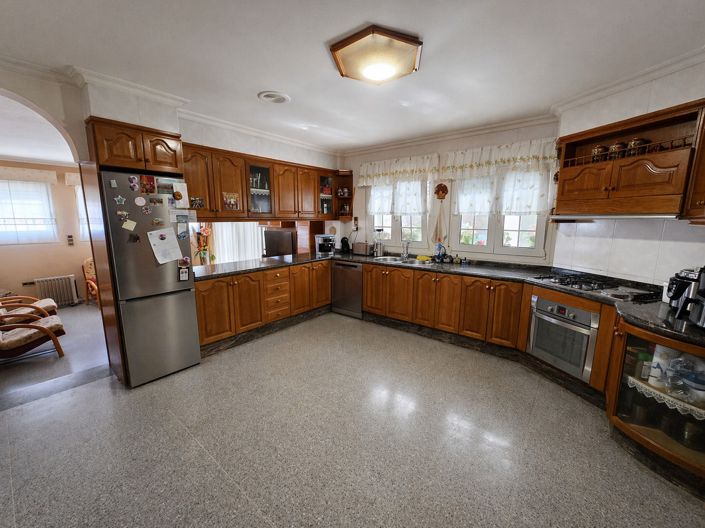 Image No.9-6 Bed Villa for sale