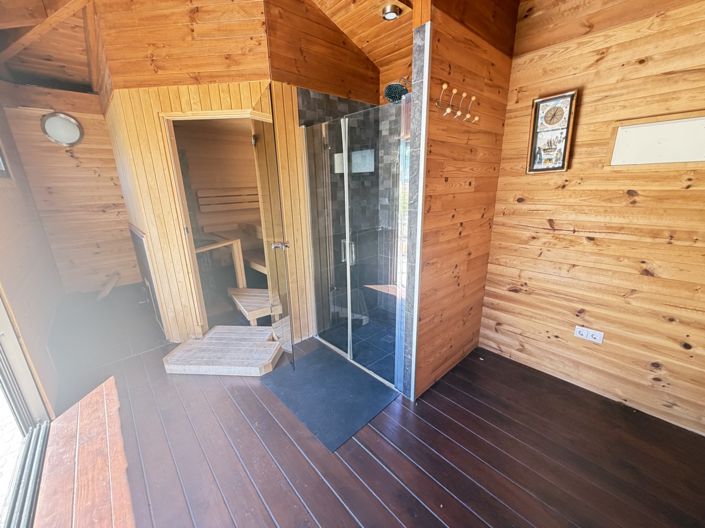 Image No.12-4 Bed Villa for sale
