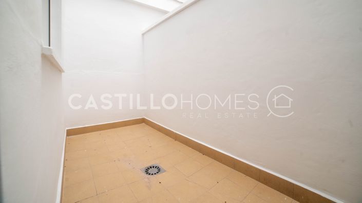 Image No.25-2 Bed Apartment for sale