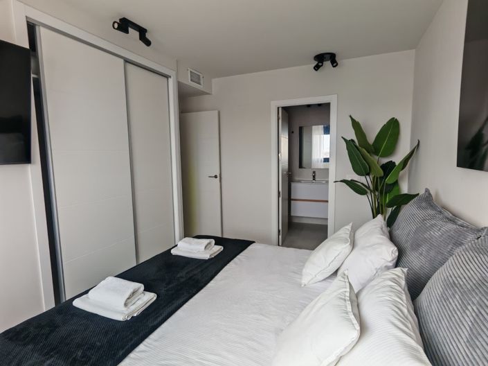 Image No.22-3 Bed Apartment for sale