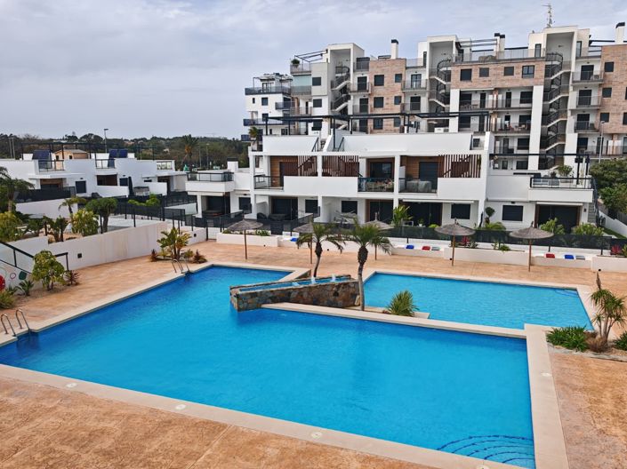 Image No.28-3 Bed Apartment for sale