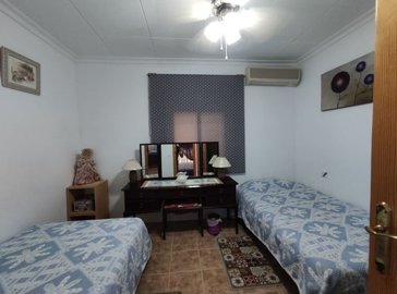 w1000068499