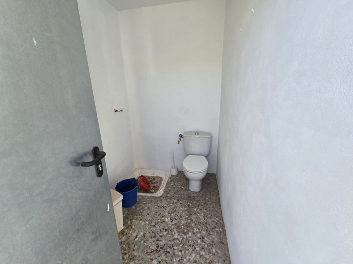 Image No.5-Commercial for sale