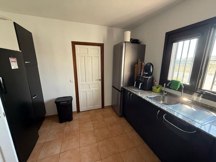 Image No.28-3 Bed Villa for sale