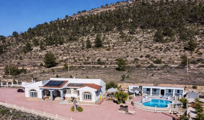 Image No.6-4 Bed Villa for sale