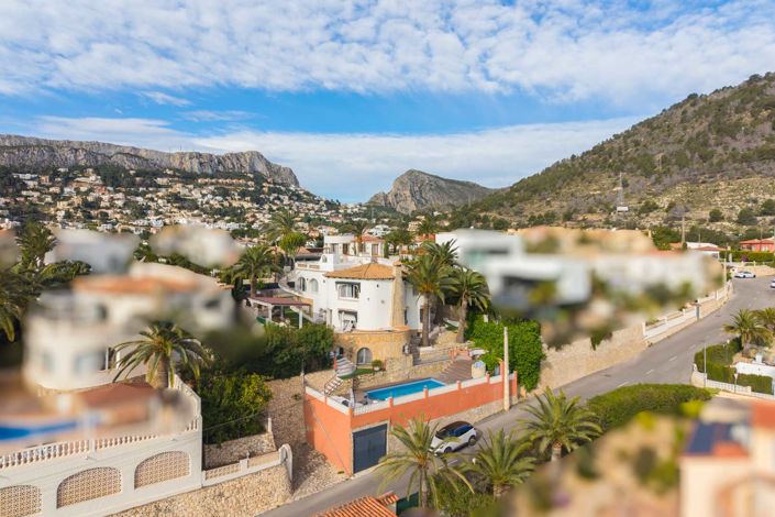 Image No.48-6 Bed Villa for sale