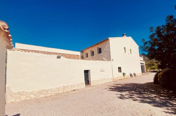 Image No.8-5 Bed Country House for sale
