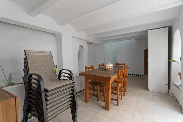 Image No.23-3 Bed Townhouse for sale