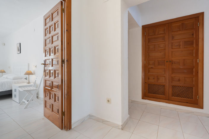 Image No.20-4 Bed Villa for sale