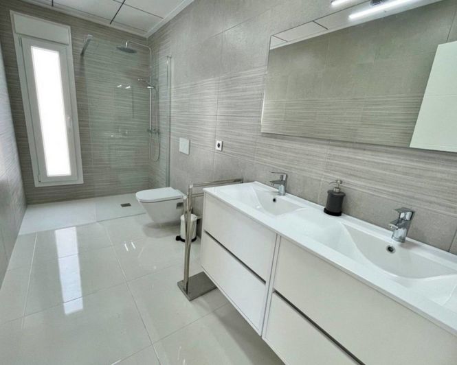Image No.18-3 Bed Villa for sale
