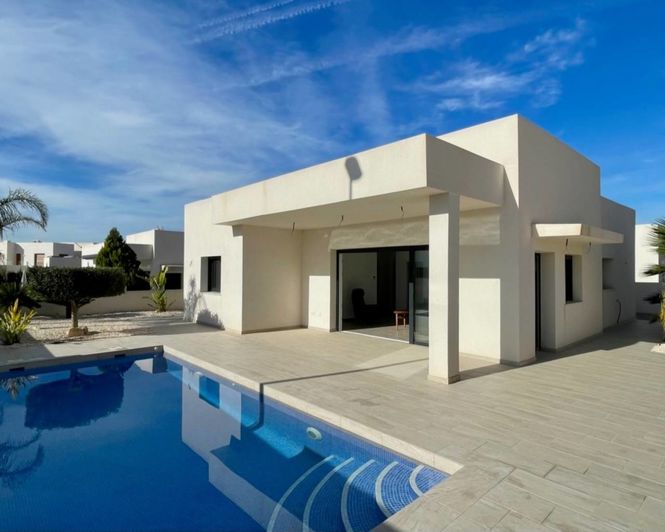 Image No.25-3 Bed Villa for sale