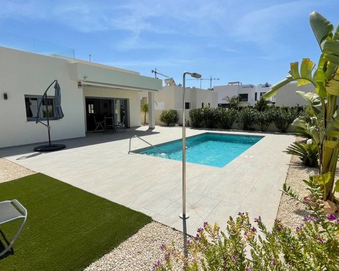 Image No.28-3 Bed Villa for sale