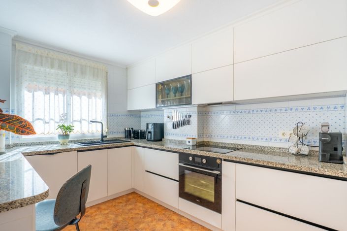 Image No.20-2 Bed Duplex for sale