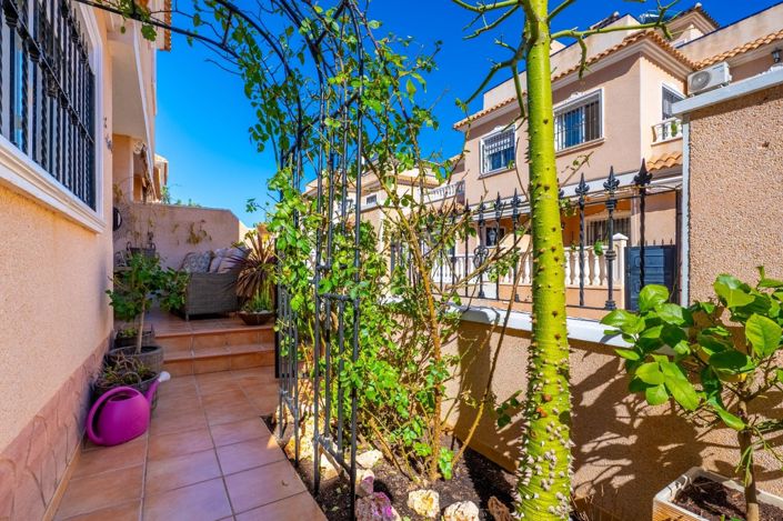 Image No.8-2 Bed Duplex for sale