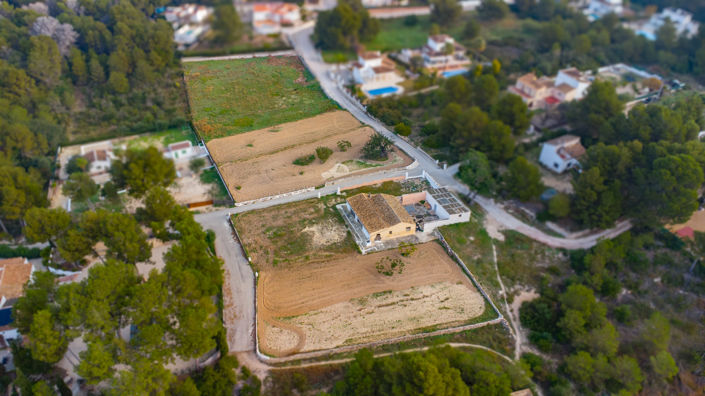 Image No.2-Villa for sale