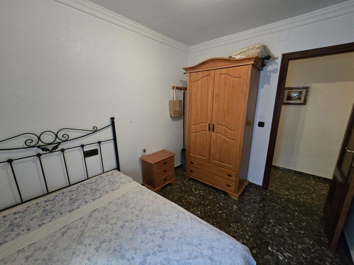 Image No.40-6 Bed Townhouse for sale