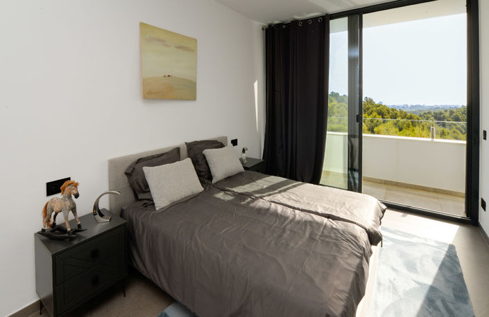 Image No.18-3 Bed Villa for sale