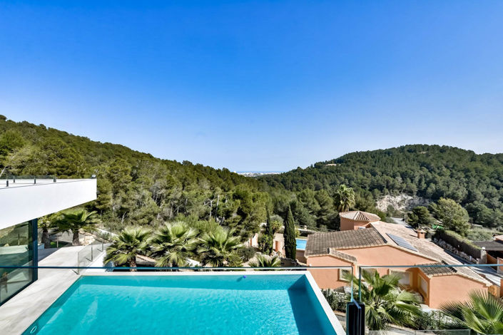 Image No.3-3 Bed Villa for sale