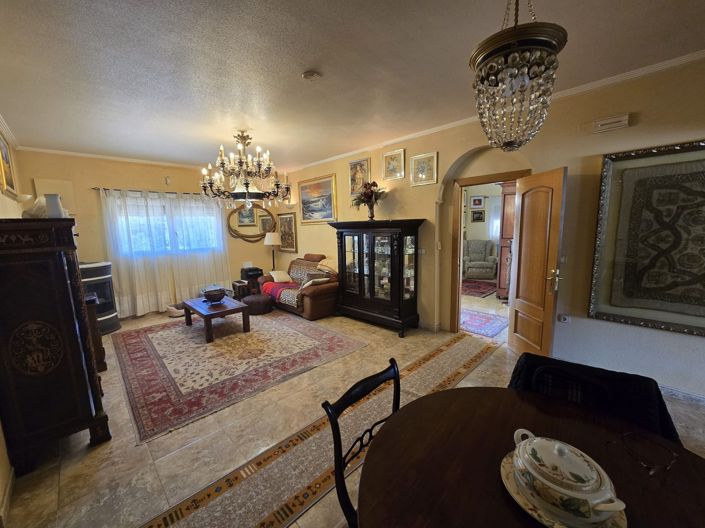 Image No.5-4 Bed Villa for sale