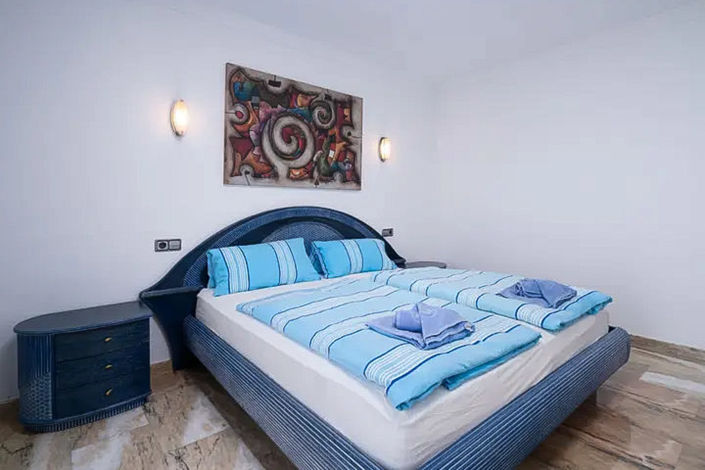 Image No.18-3 Bed Villa for sale