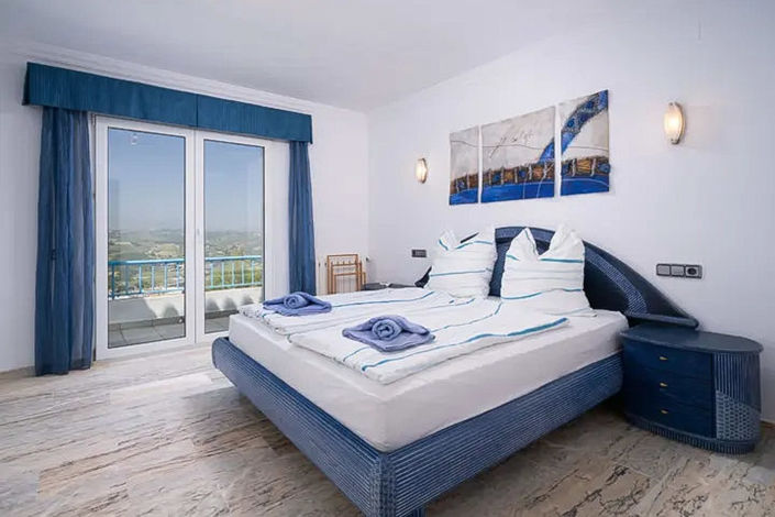 Image No.21-3 Bed Villa for sale