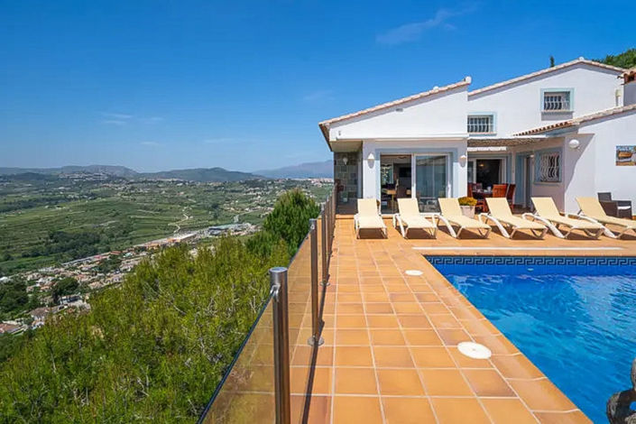 Image No.26-3 Bed Villa for sale