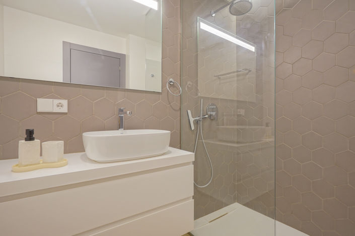 Image No.21-2 Bed Apartment for sale