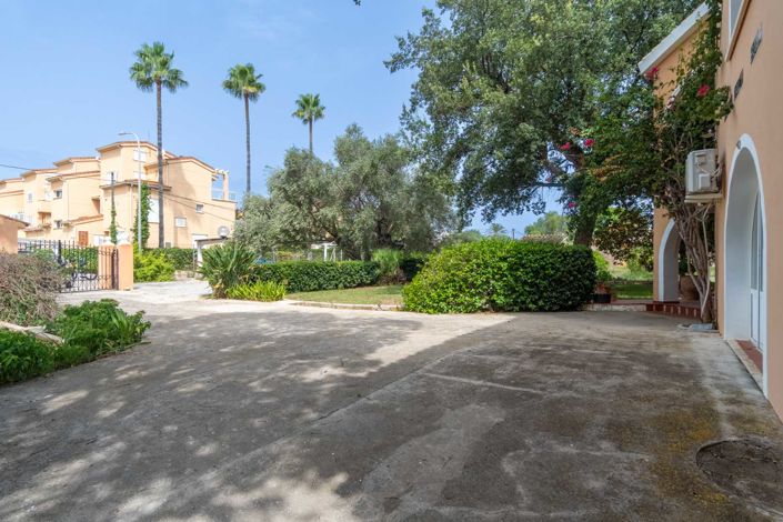 Image No.5-5 Bed Villa for sale