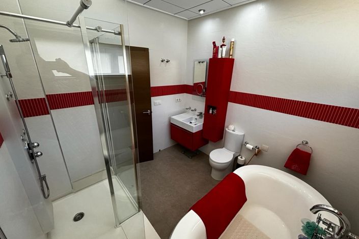 Image No.20-3 Bed Villa for sale