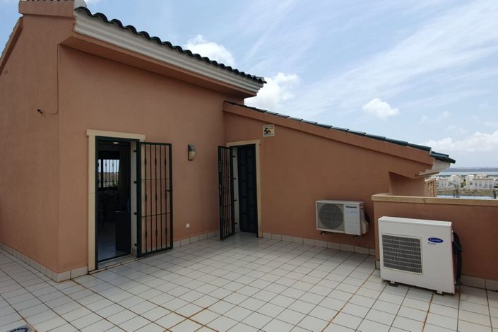 Image No.29-4 Bed Villa for sale