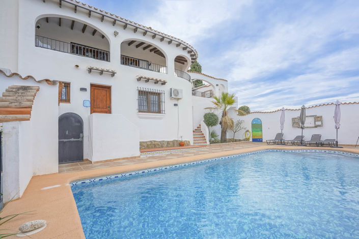 Image No.3-5 Bed Villa for sale