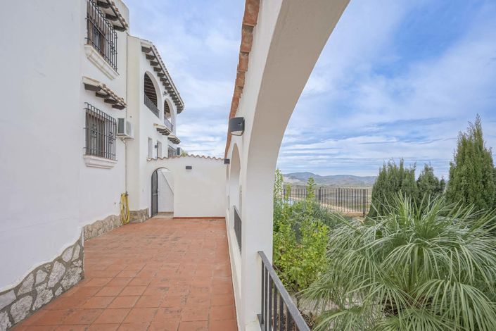 Image No.41-5 Bed Villa for sale