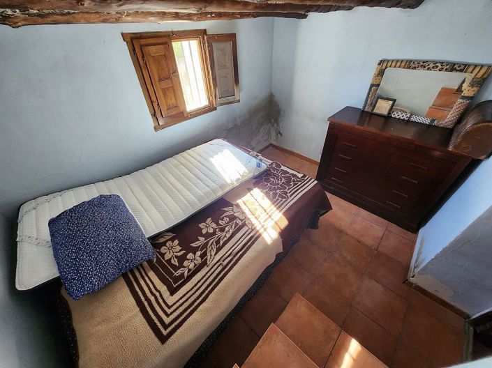 Image No.13-5 Bed Country House for sale
