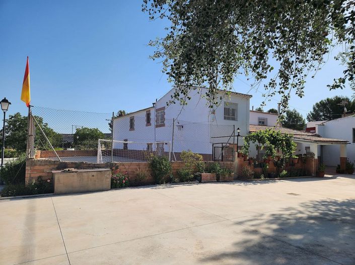 Image No.2-Maison de campagne de 7 chambres à vendre à Villena