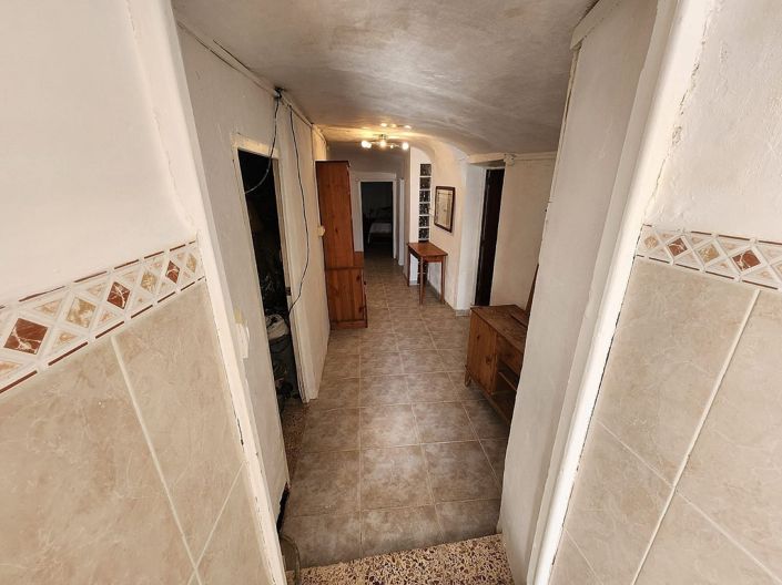 Image No.27-6 Bed Country House for sale
