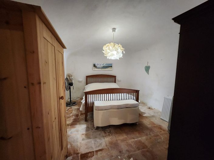 Image No.28-6 Bed Country House for sale