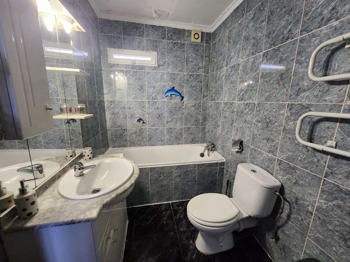 Image No.43-6 Bed Country House for sale