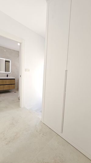Image No.22-3 Bed Townhouse for sale