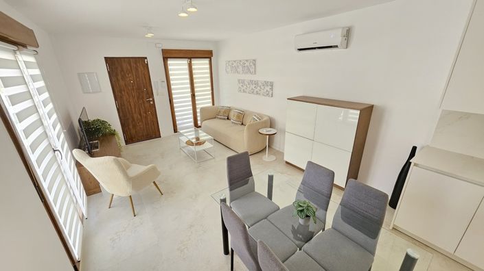 Image No.8-3 Bed Townhouse for sale