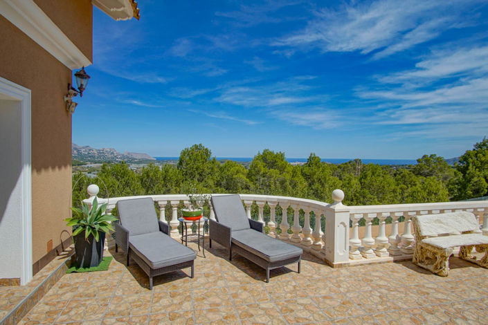 Image No.14-8 Bed Villa for sale