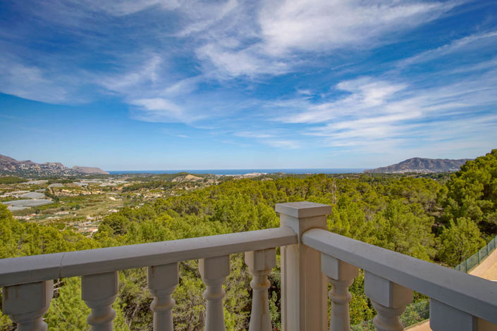Image No.18-8 Bed Villa for sale