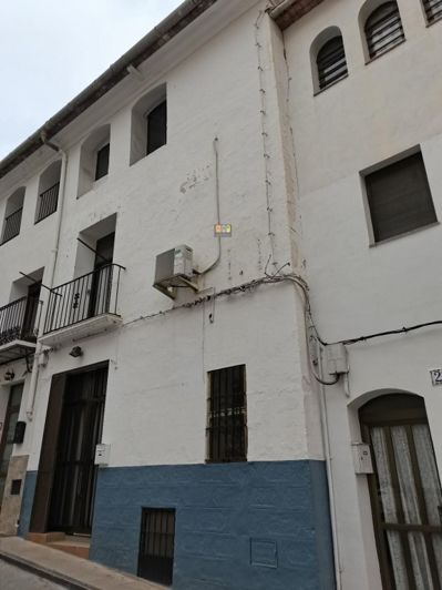 Image No.2-4 Bed Townhouse for sale