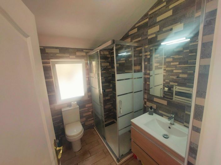 Image No.19-2 Bed Bungalow for sale