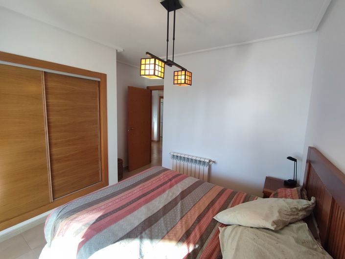Image No.25-2 Bed Apartment for sale