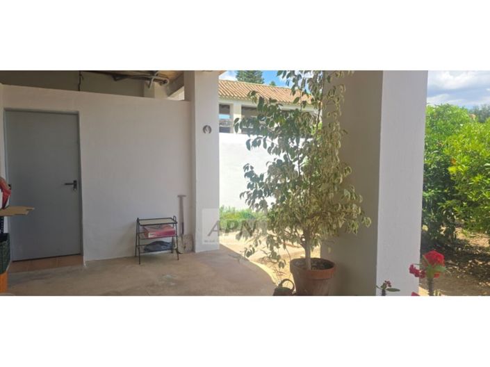 Image No.19-3 Bed Townhouse for sale
