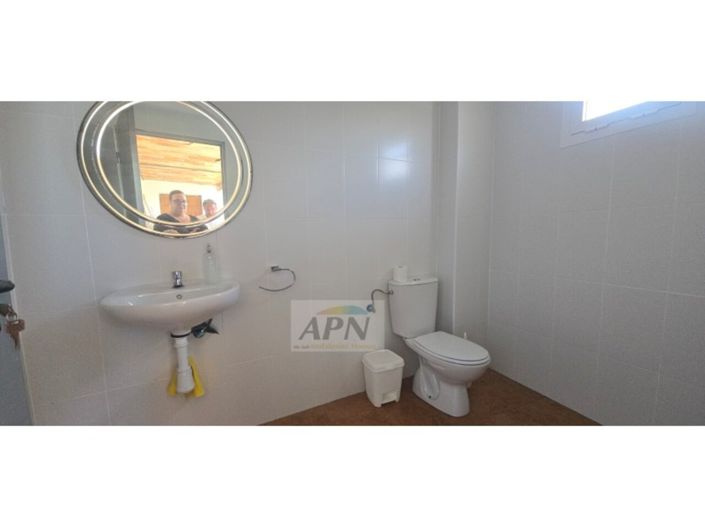 Image No.20-3 Bed Townhouse for sale